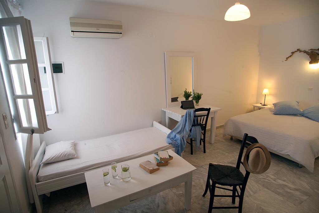 Voula Apartments & Rooms Tourlos Kamer foto